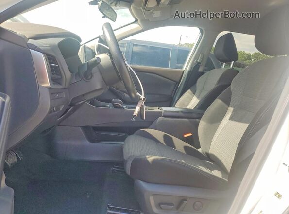 5N1BT3BA4PC901111 2023 NISSAN ROGUE White Front interior view