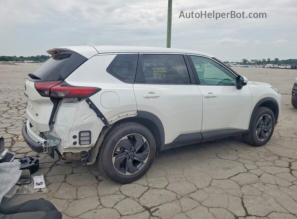5N1BT3BA4RC682704 2024 NISSAN ROGUE White Задня права чверть