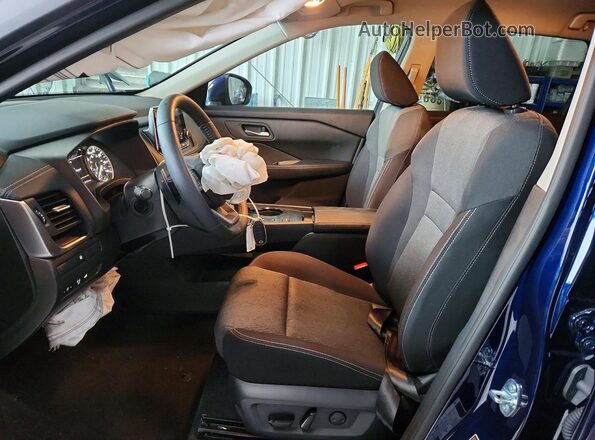 5N1BT3BA4TC724103 2026 NISSAN ROGUE Синий Вид салона спереди