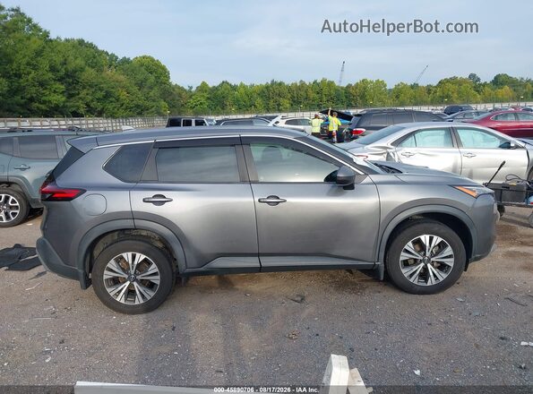 5N1BT3BA5PC675967 2023 NISSAN ROGUE Silver Вид задньої частини салону