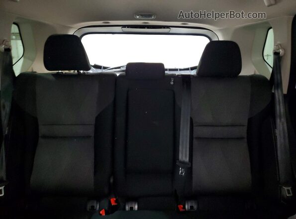 5N1BT3BA5SC786401 2025 NISSAN ROGUE White Vista de los asientos traseros