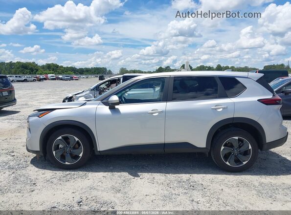 5N1BT3BA5SC796572 2025 NISSAN ROGUE Silver Widok wnętrza 360 stopni