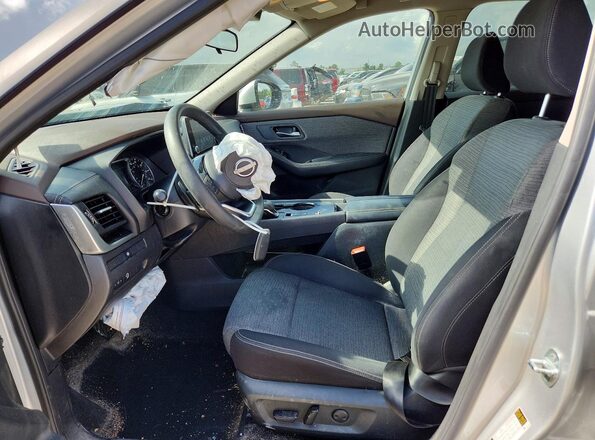 5N1BT3BA8PC792832 2023 NISSAN ROGUE Silver Front interior view