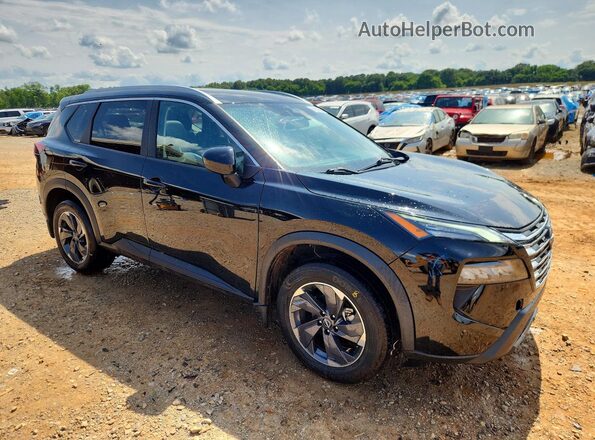 5N1BT3BA8RC718667 2024 NISSAN ROGUE Black Передня права чверть