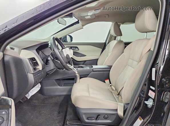 5N1BT3BA8SC776834 2025 NISSAN ROGUE Черный Вид салона спереди