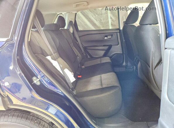 5N1BT3BA8SC831542 2025 NISSAN ROGUE Blue Widok wnętrza z tyłu
