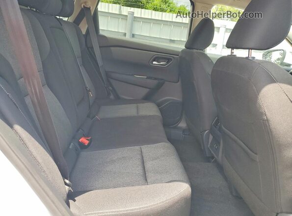 5N1BT3BA8TC670966 2026 NISSAN ROGUE White Rear interior view