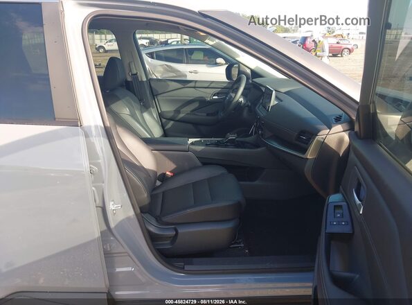 5N1BT3BA9TC707667 2026 NISSAN ROGUE Gray Vista interior delantera