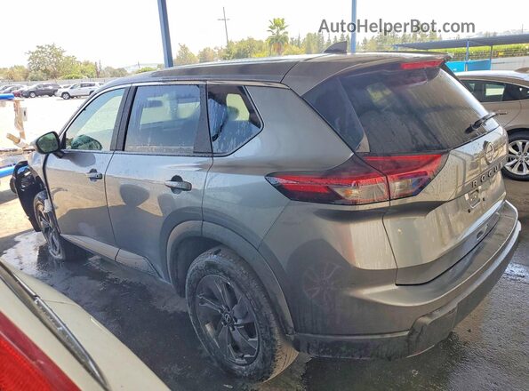 5N1BT3BA9TC748980 2026 NISSAN ROGUE Gray Trasero izquierdo