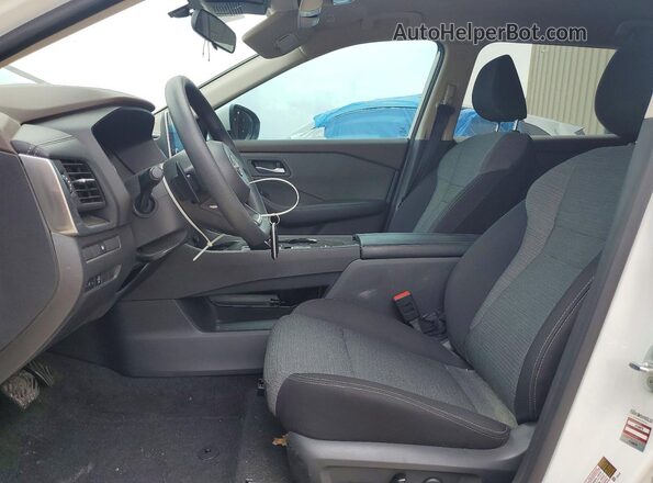 5N1BT3BAXPC905373 2023 NISSAN ROGUE White Front interior view