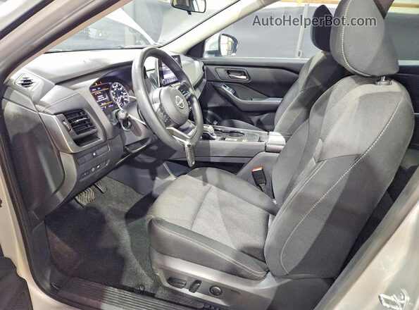 5N1BT3BAXRC695263 2024 NISSAN ROGUE Silver Vista interior delantera