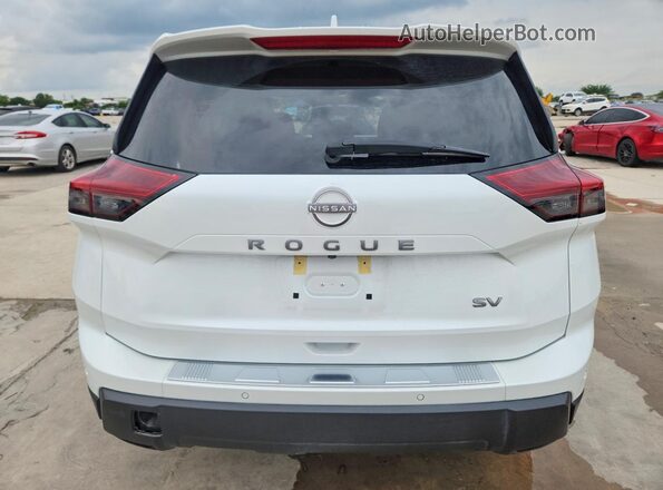 5N1BT3BAXRC738726 2024 NISSAN ROGUE White Հետևի տեսք