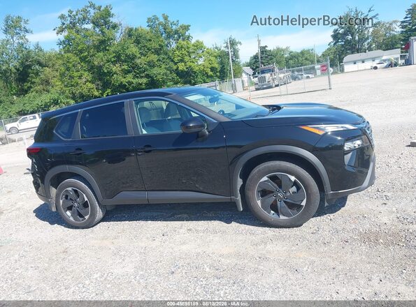 5N1BT3BB1SC788140 2025 NISSAN ROGUE Black Вид задньої частини салону