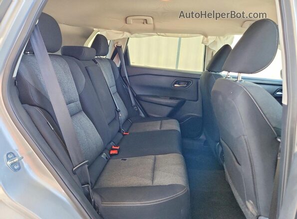 5N1BT3BB3RC704619 2024 NISSAN ROGUE Gray უკანა სალონის ხედი
