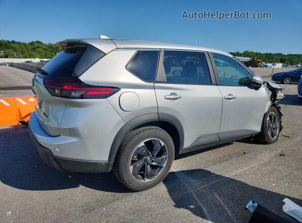 5N1BT3BB3RC725311 2024 NISSAN ROGUE Серебряный 