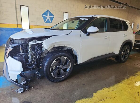 5N1BT3BB3SC765880 2025 NISSAN ROGUE Белый 