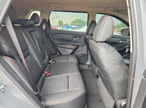 5N1BT3BB3SC809201 2025 NISSAN ROGUE Charcoal Rear interior view