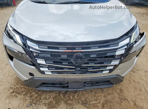 5N1BT3BB3SC812065 2025 NISSAN ROGUE Silver ძრავის განყოფილების ხედი