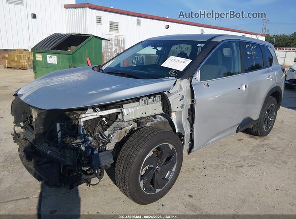 5N1BT3BB3SC838052 2025 NISSAN ROGUE Beige უკანა სალონის ხედი