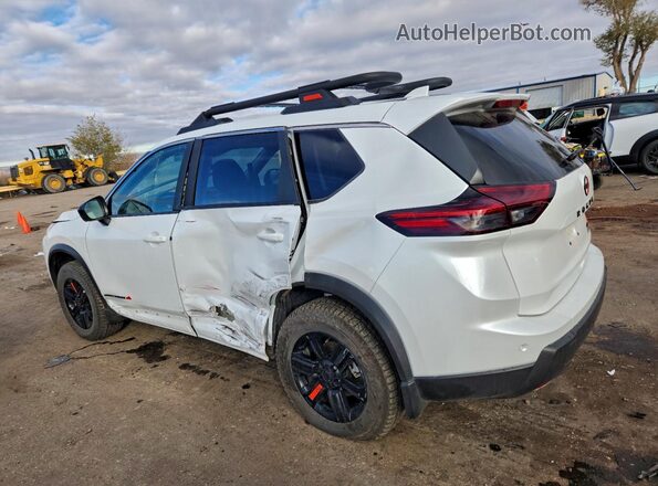 5N1BT3BB3SC841095 2025 NISSAN ROGUE White Vista trasera