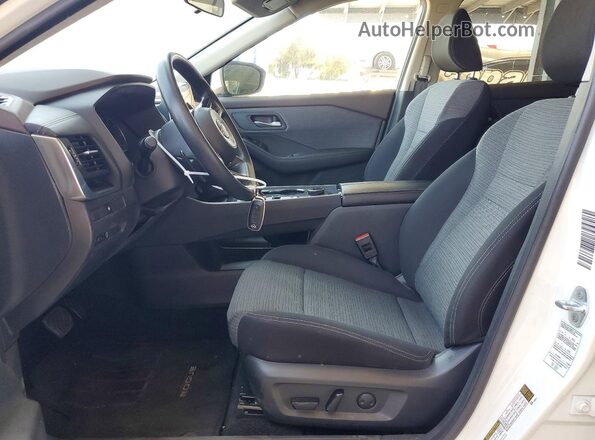 5N1BT3BB4PC826872 2023 NISSAN ROGUE White Вид салону спереду