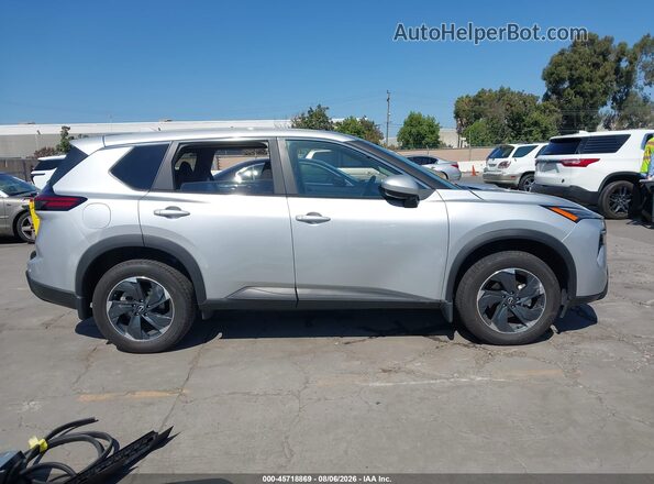 5N1BT3BB5SC762902 2025 NISSAN ROGUE Silver Vista interior de 360 grados