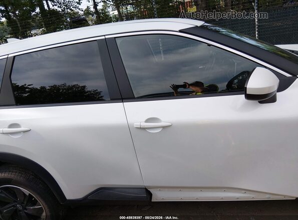 5N1BT3BB5SC817848 2025 NISSAN ROGUE White სალონის 360-გრადუსიანი ხედი