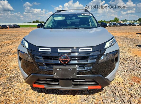 5N1BT3BB5TC718366 2026 NISSAN ROGUE Gray Вид спереду