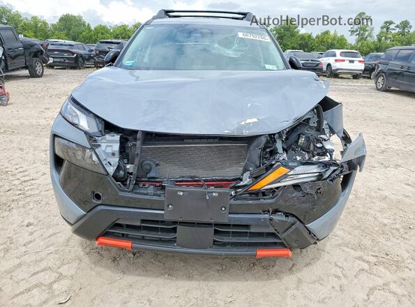 5N1BT3BB5TC734244 2026 NISSAN ROGUE Черный Вид спереди
