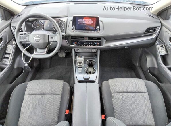 5N1BT3BB8TC823385 2026 NISSAN ROGUE Charcoal Vista del salpicadero