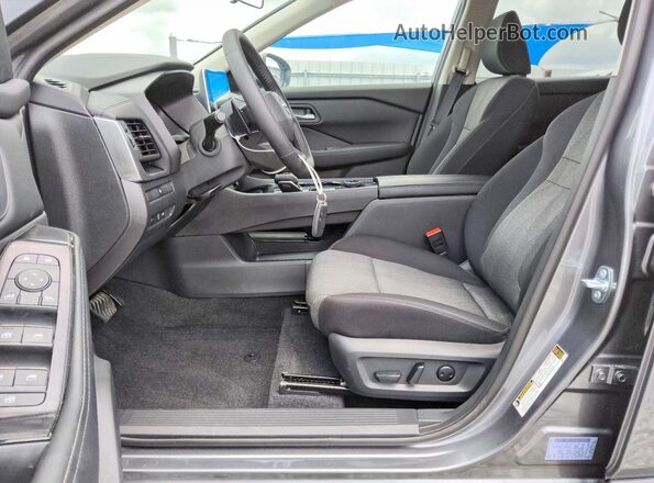 5N1BT3BB8TC823385 2026 NISSAN ROGUE Charcoal Vista interior delantera