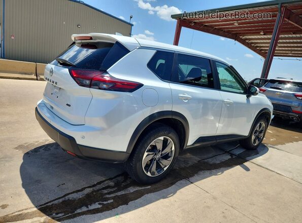 5N1BT3BBXSC769036 2025 NISSAN ROGUE White უკანა მარჯვენა