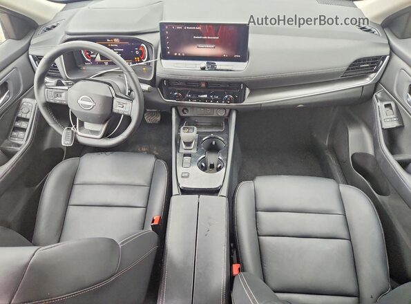 5N1BT3CA1TC795712 2026 NISSAN ROGUE Blue Vista del salpicadero