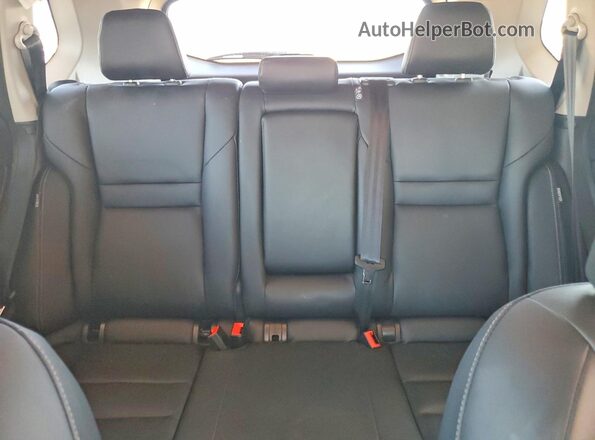 5N1BT3CAXRC734769 2024 NISSAN ROGUE White Vista de los asientos traseros