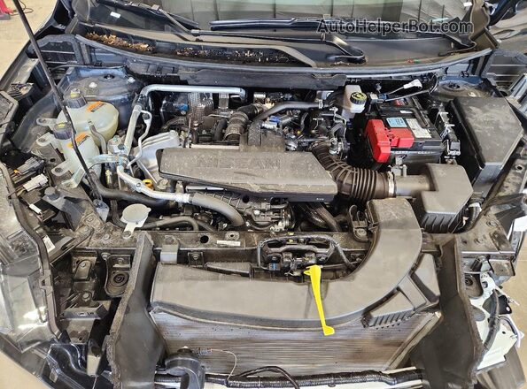 5N1BT3CB2TC766941 2026 NISSAN ROGUE Black Vista del compartimento del motor