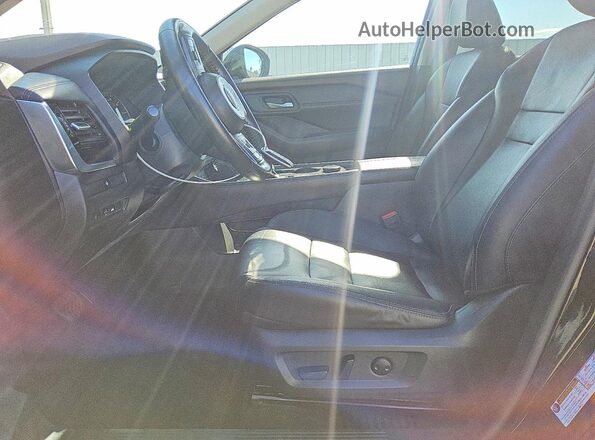 5N1BT3CB8PC779893 2023 NISSAN ROGUE Black Front interior view