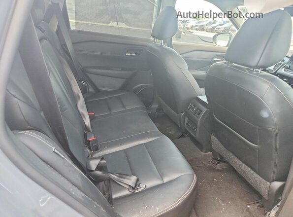 5N1BT3CB8PC793812 2023 NISSAN ROGUE Gray Widok tylnych siedzeń