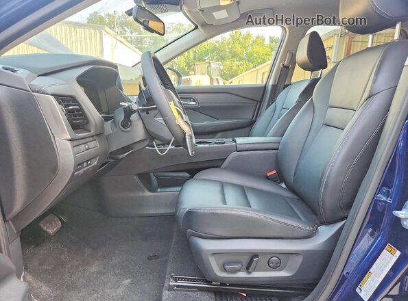 5N1BT3CBXTC705675 2026 NISSAN ROGUE Blue წინა სალონის ხედი