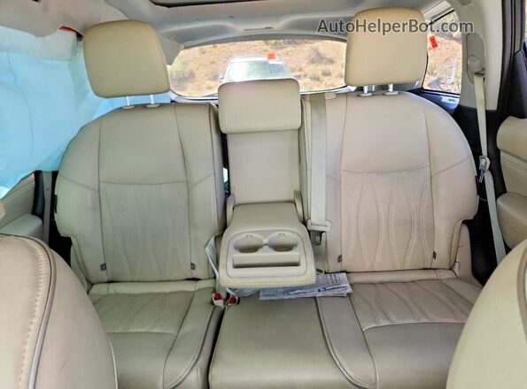 5N1DL0MM5KC503154 2019 INFINITI QX60 Burgundy Rear seats view