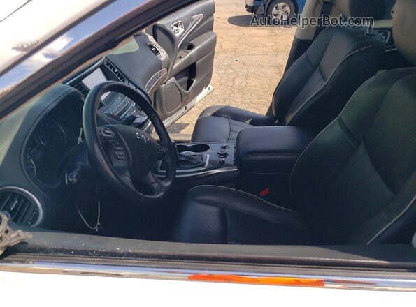 5N1DL0MM9JC526998 2018 INFINITI QX60 White Вид салону спереду