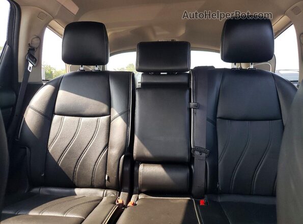 5N1DL0MMXHC509833 2017 INFINITI QX60 Gray Rear seats view