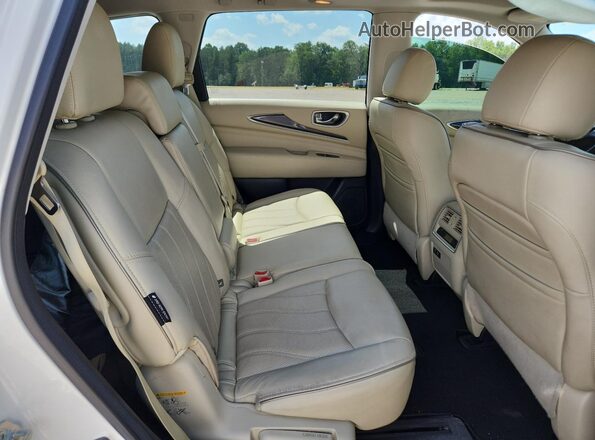 5N1DL0MN2LC505339 2020 INFINITI QX60 White Widok wnętrza z tyłu
