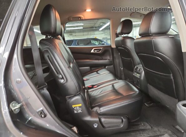 5N1DR2MM0HC689026 2017 NISSAN PATHFINDER Charcoal უკანა სალონის ხედი