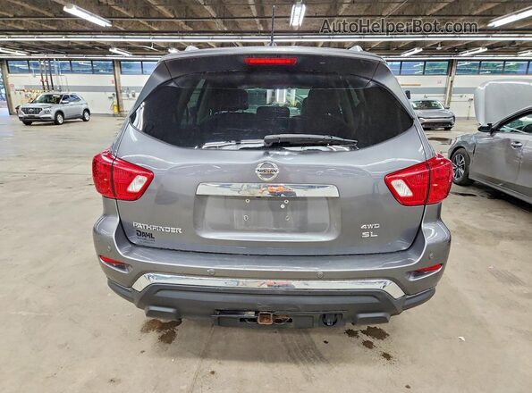 5N1DR2MM0HC689026 2017 NISSAN PATHFINDER Charcoal უკანა ხედი