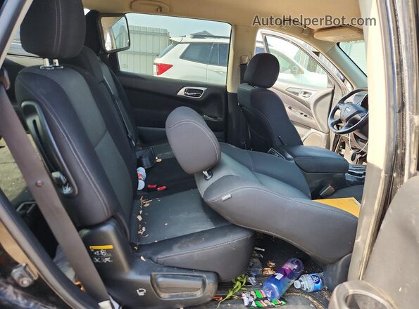 5N1DR2MM0HC699331 2017 NISSAN PATHFINDER Black Rear seats view