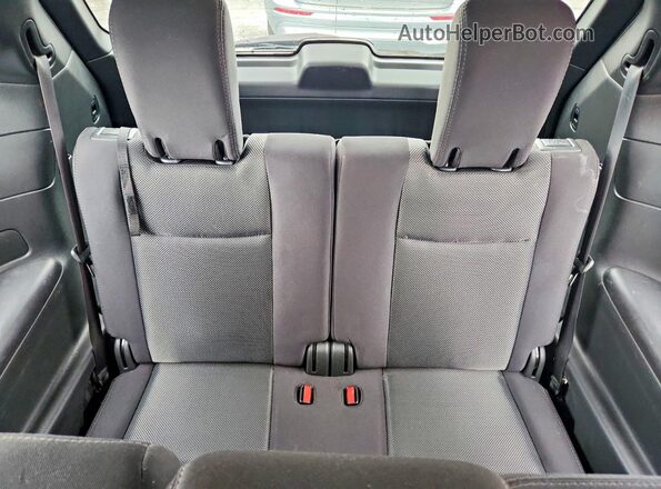 5N1DR2MM2JC605018 2018 NISSAN PATHFINDER Silver Հետևի նստատեղերի տեսք