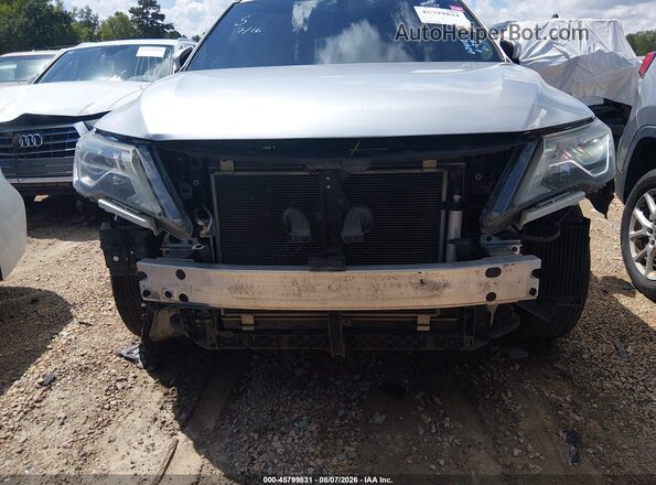 5N1DR2MM2JC624121 2018 NISSAN PATHFINDER Silver 
