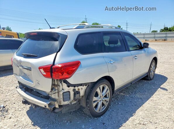5N1DR2MM2JC657460 2018 NISSAN PATHFINDER Серебряный Задняя правая четверть