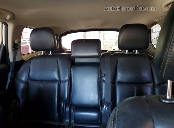 5N1DR2MM3HC693331 2017 NISSAN PATHFINDER White Հետևի նստատեղերի տեսք