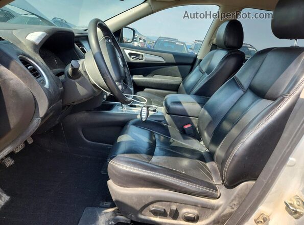 5N1DR2MM3JC611670 2018 NISSAN PATHFINDER Silver Vista de la etiqueta del VIN